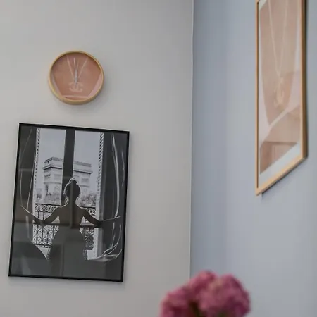 Petit Design Apartment *